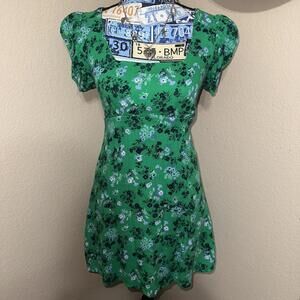 Row A floral green babydoll style dress